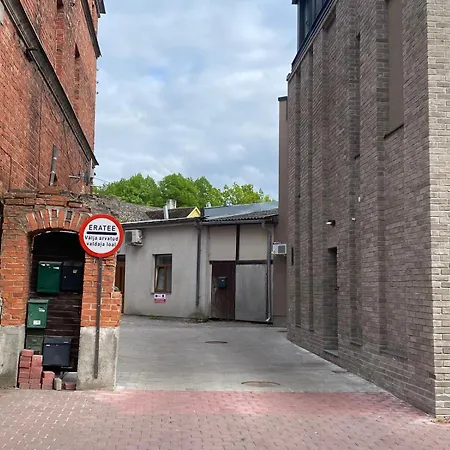 Hommiku 8a * Pärnu