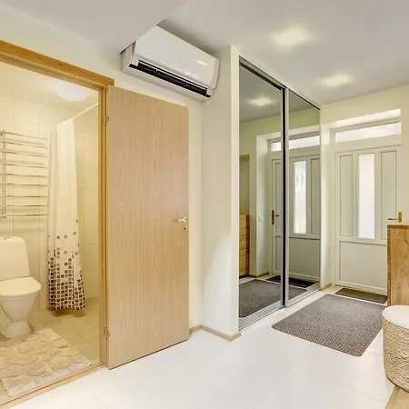 Apartment Hommiku 8a *